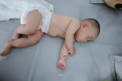哪里可以供卵代生孩子四个月宝宝12斤